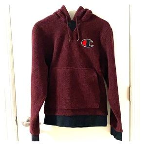 ⚡️NEW ITEM⚡️ Burgundy Champion Fleece Hoodie